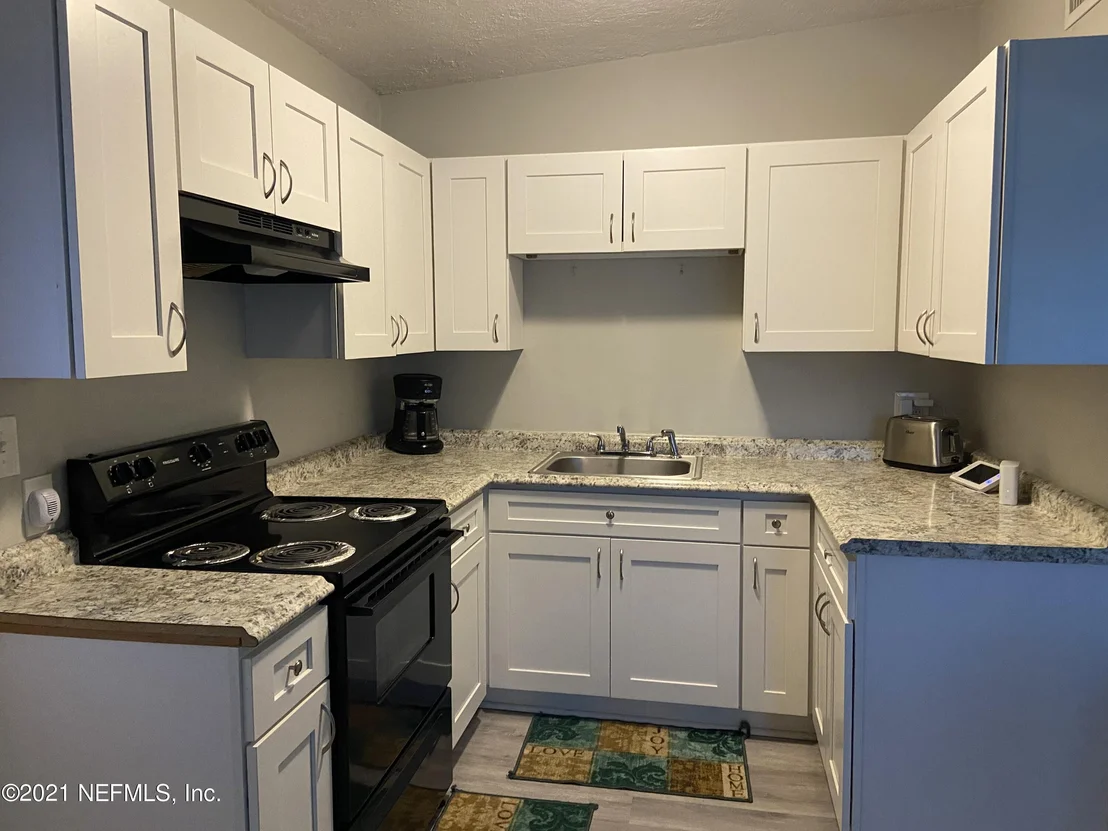 Photo of 308 LINDEN Lane