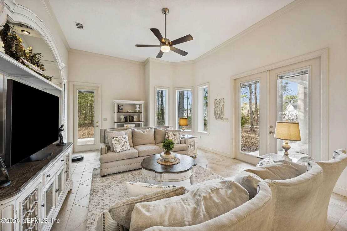 Photo of 283 ESTATES Drive
