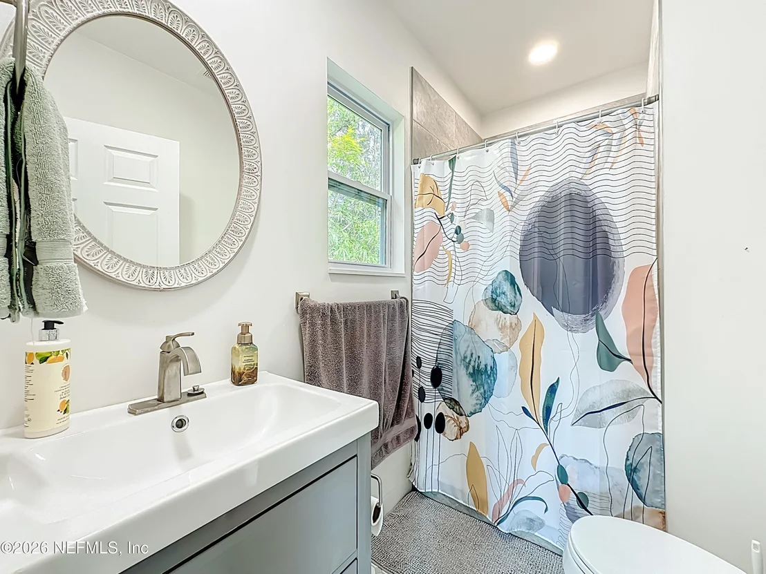 Photo of 18 SOLANO Avenue