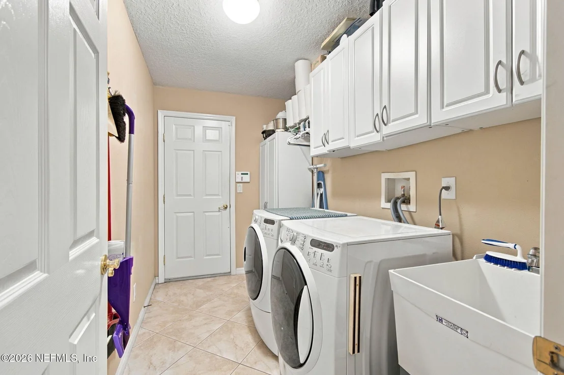 Photo of 4467 GOLF RIDGE Drive