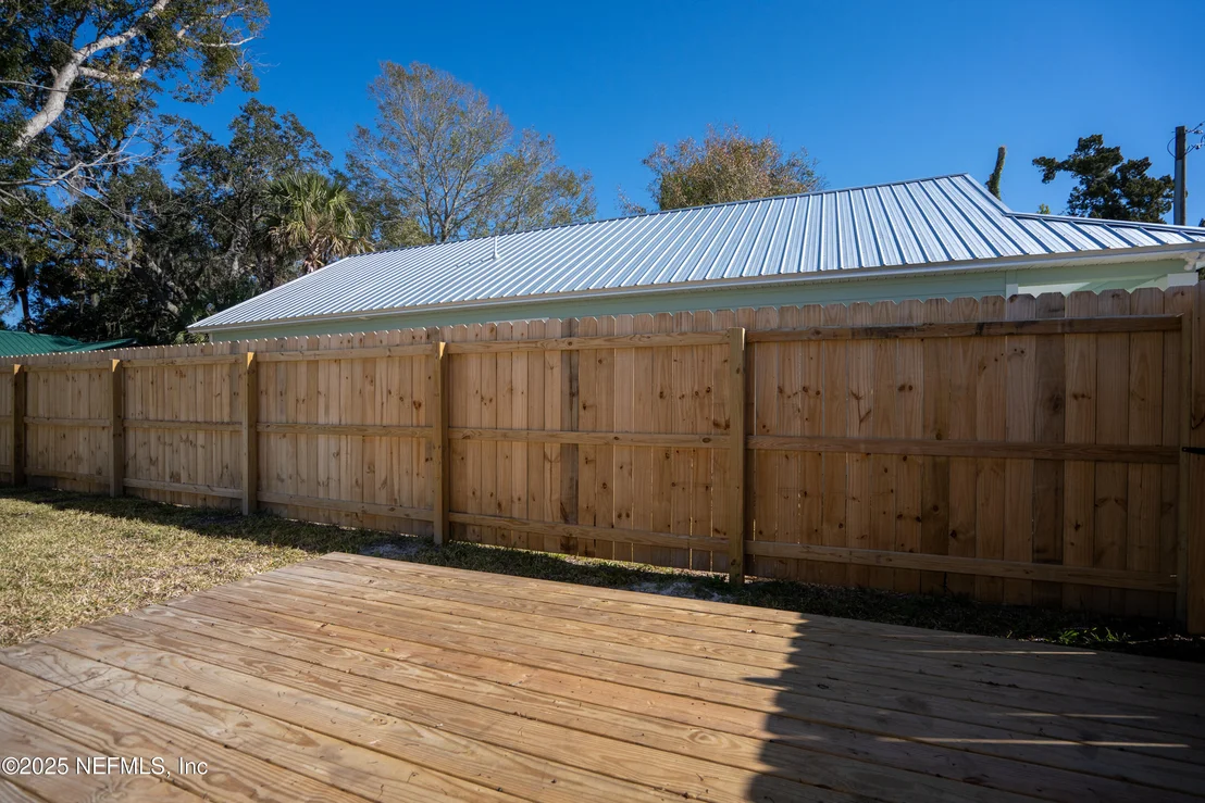 Photo of 916 KENNEDY Drive