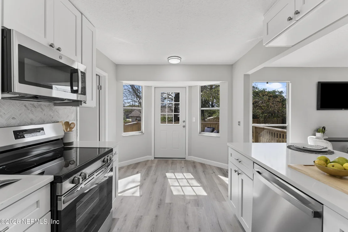 Photo of 11546 BROAD LEAF Drive