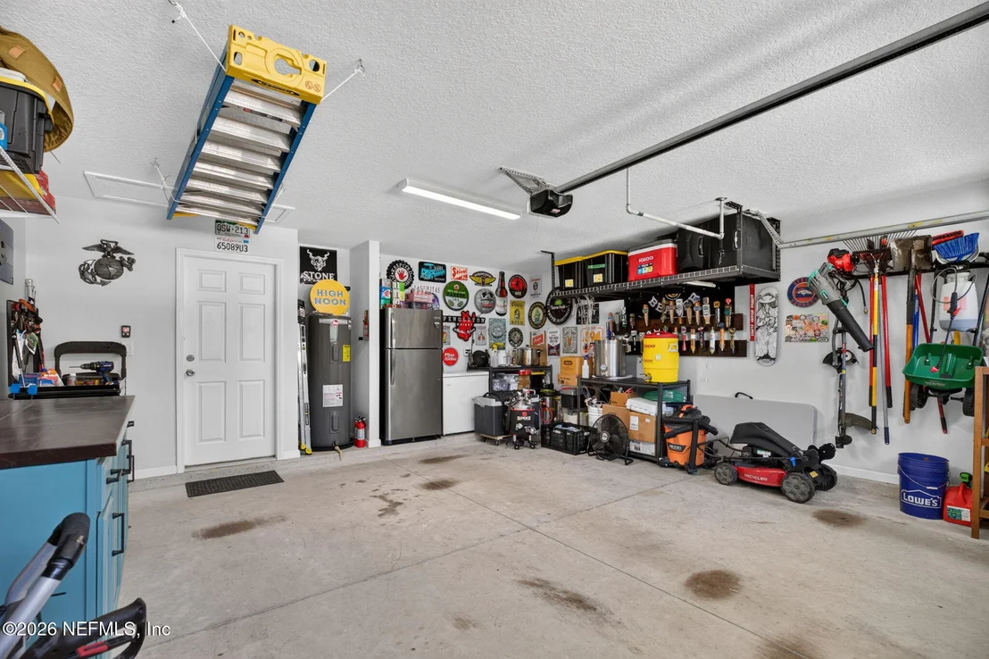 Photo of 6983 LORIS Lane