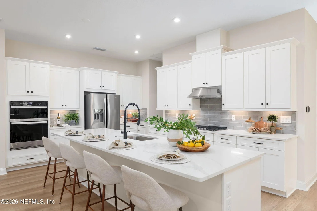 Photo of 329 PELTON Place