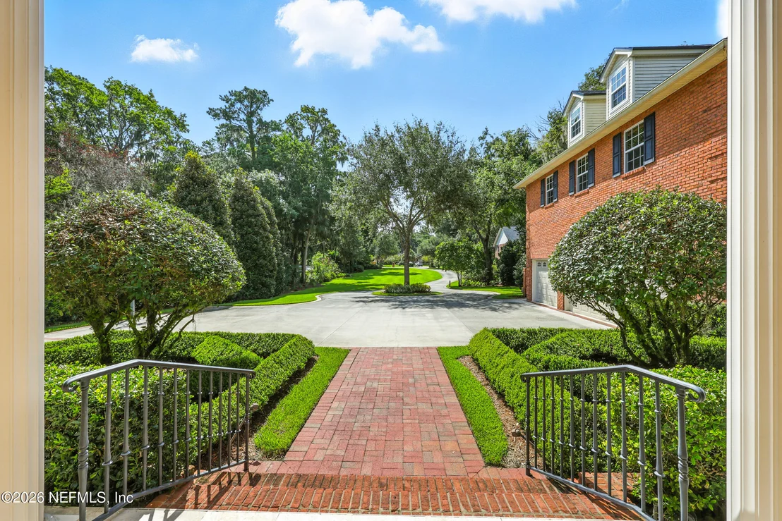 Photo of 2957 FOREST Circle
