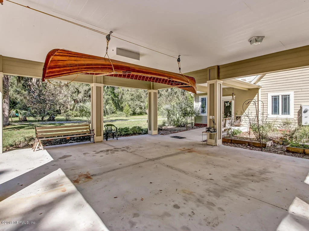 Photo of 595 W RIVER Road