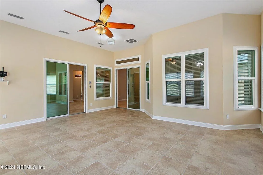 Photo of 1532 VALHALLA Way