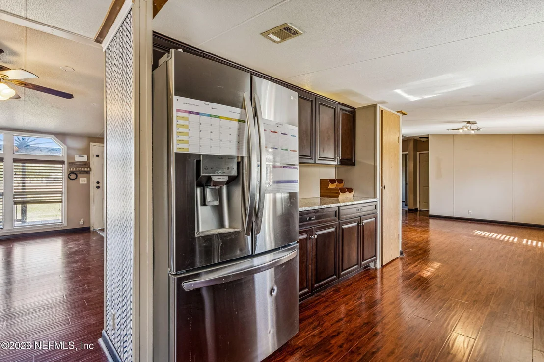 Photo of 8080 PLUMMER Road