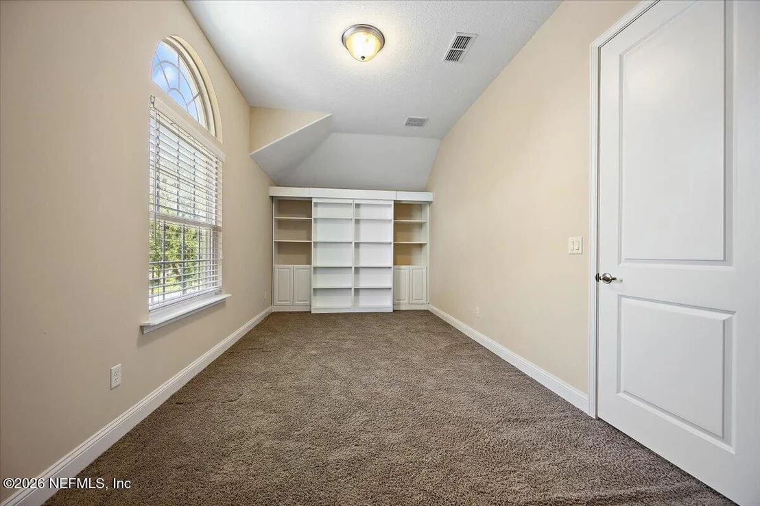Photo of 275 ST JOHNS FOREST Boulevard