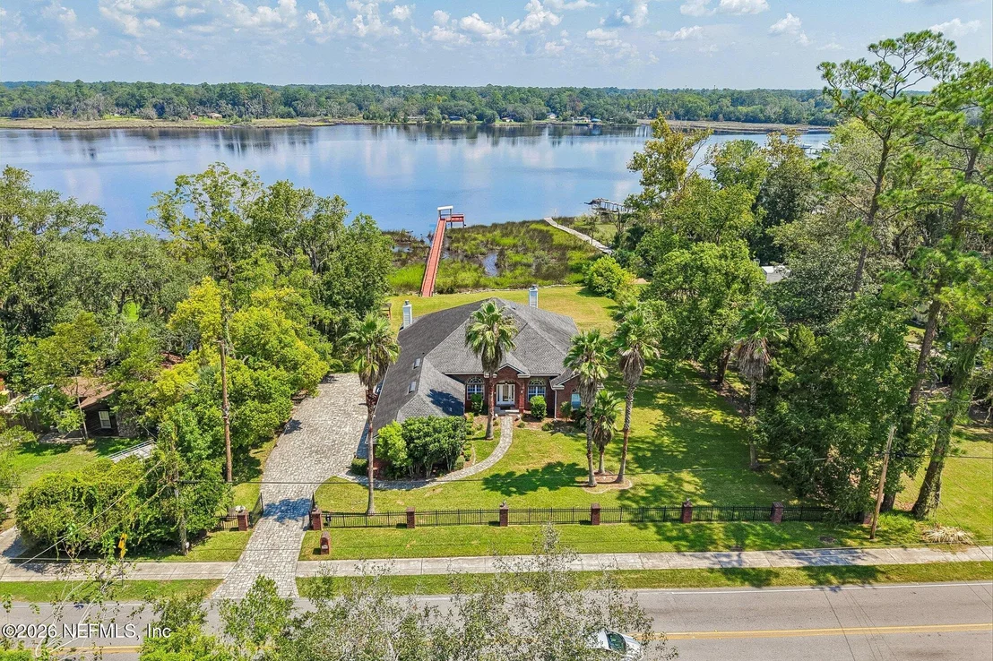 Photo of 3425 TROUT RIVER Boulevard