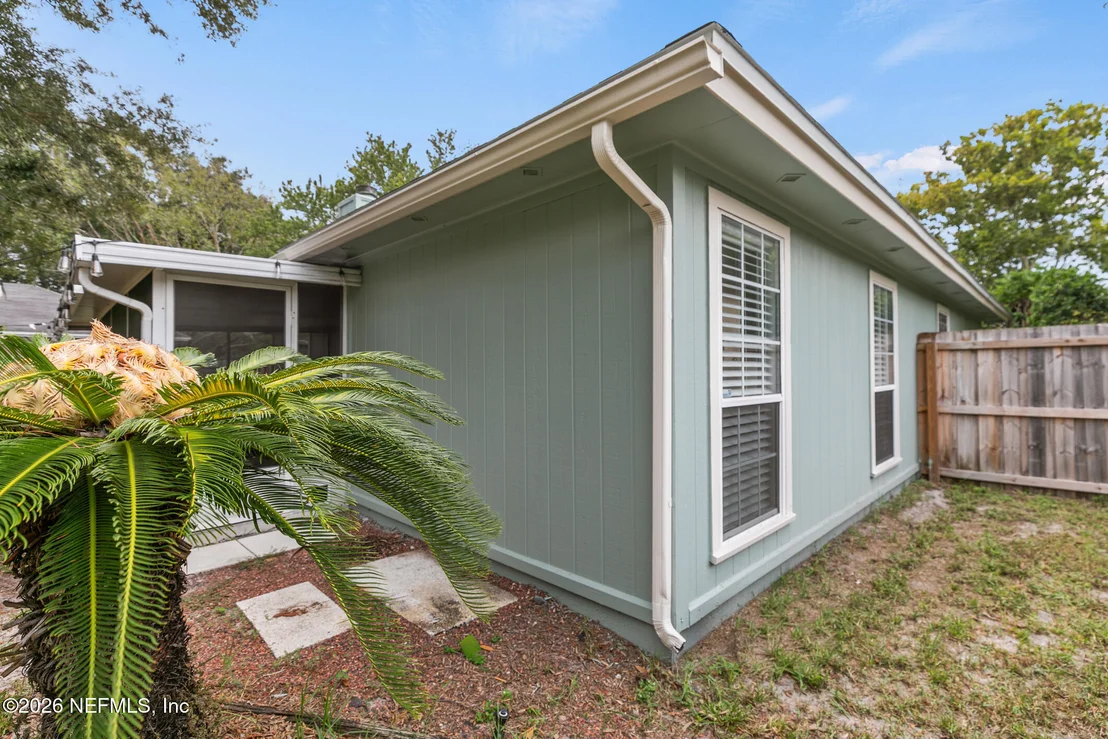 Photo of 12619 FISH HAWK Lane