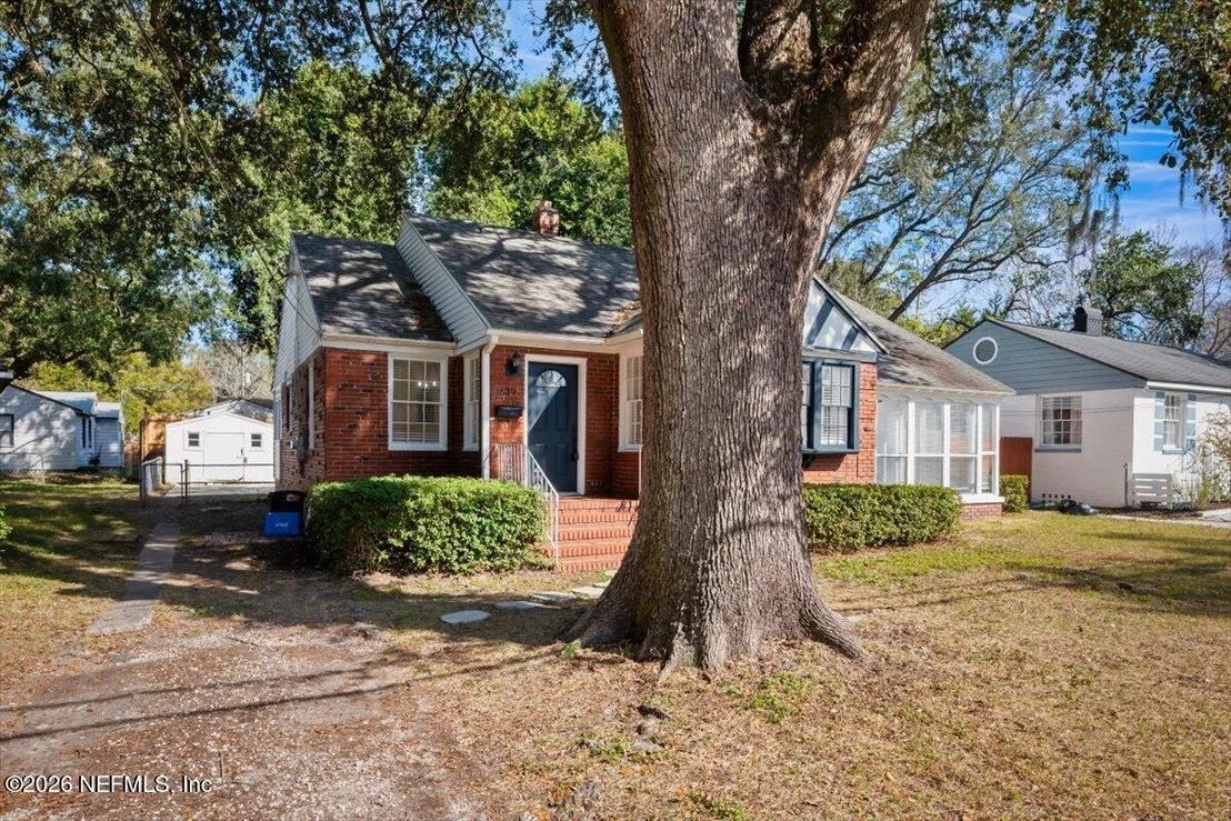 Photo of 1639 PARRISH Place