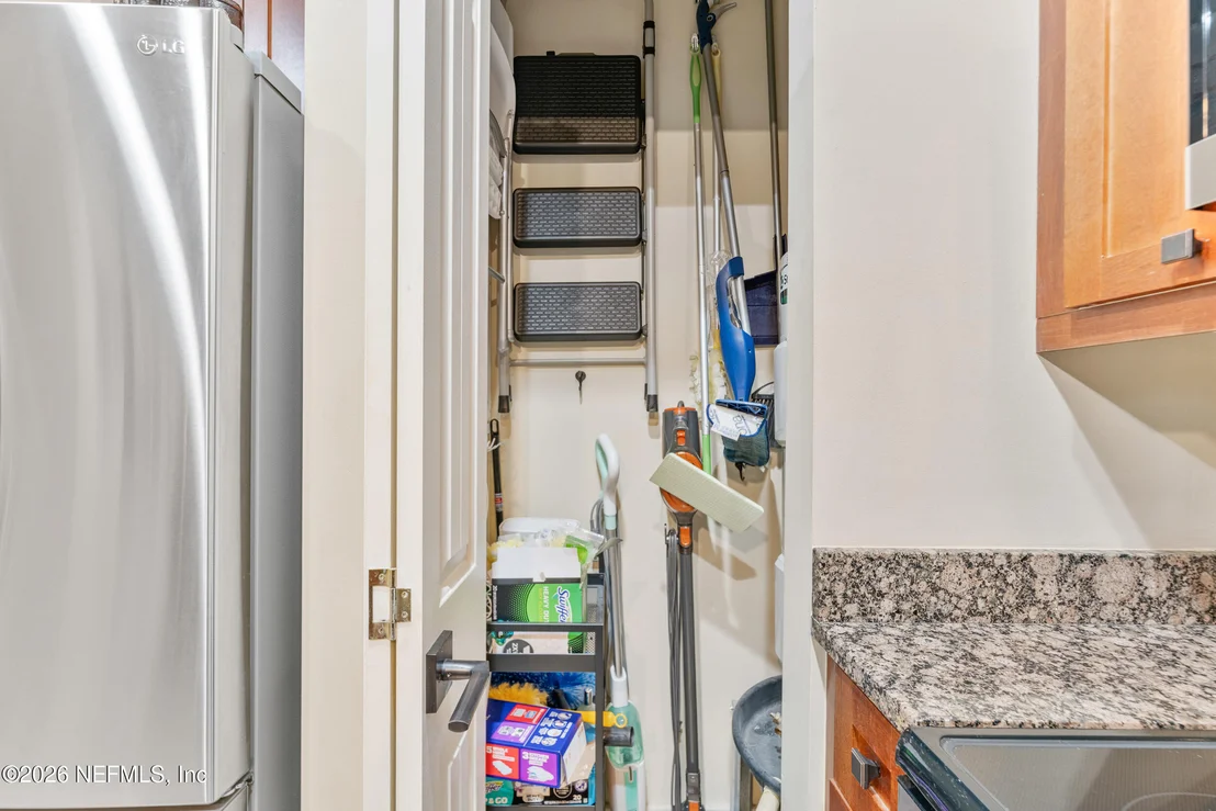 Photo of Unit 302 at 955 REGISTRY Boulevard