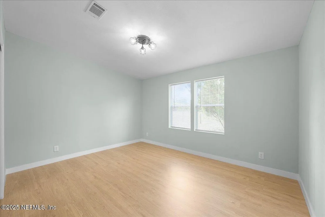 Photo of 725 KITTY Avenue