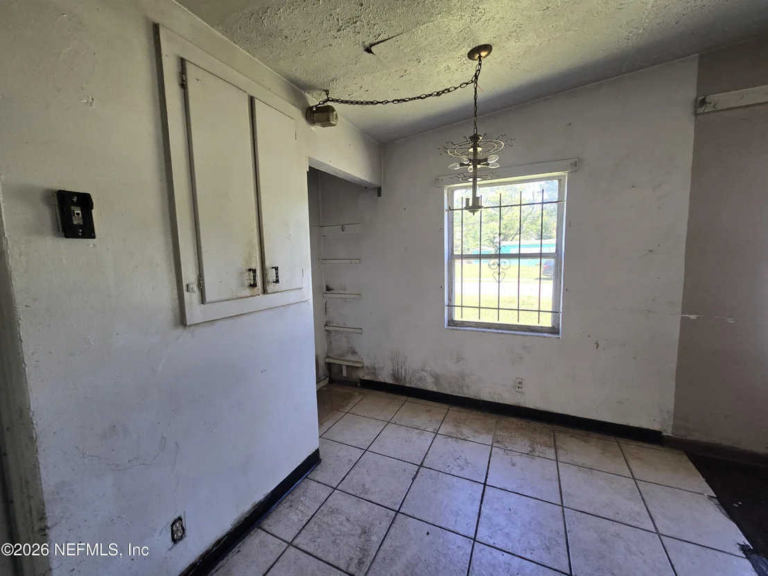 Photo of 2736 LIPPIA Road