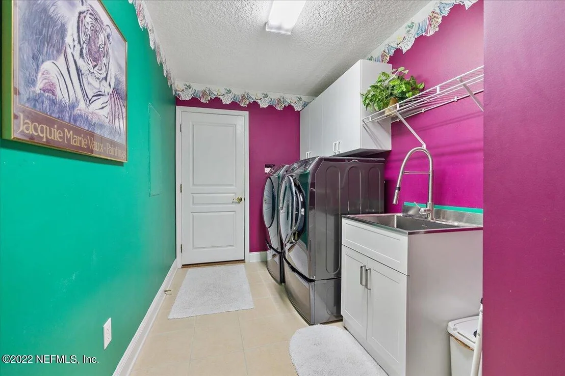 Photo of 816 EAGLE POINT Drive