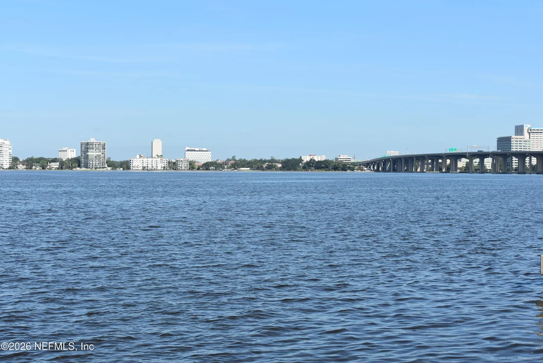 Photo of 1676 RIVER Road
