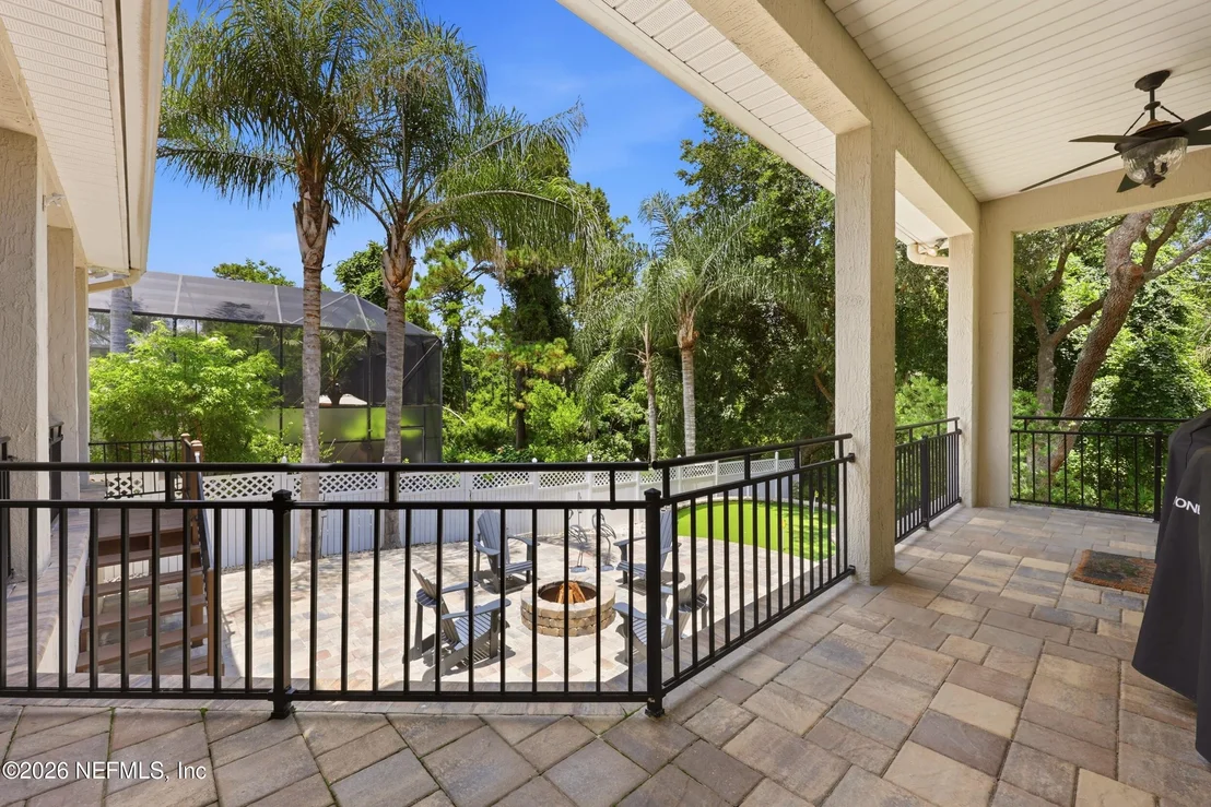 Photo of 828 RILEY Lane