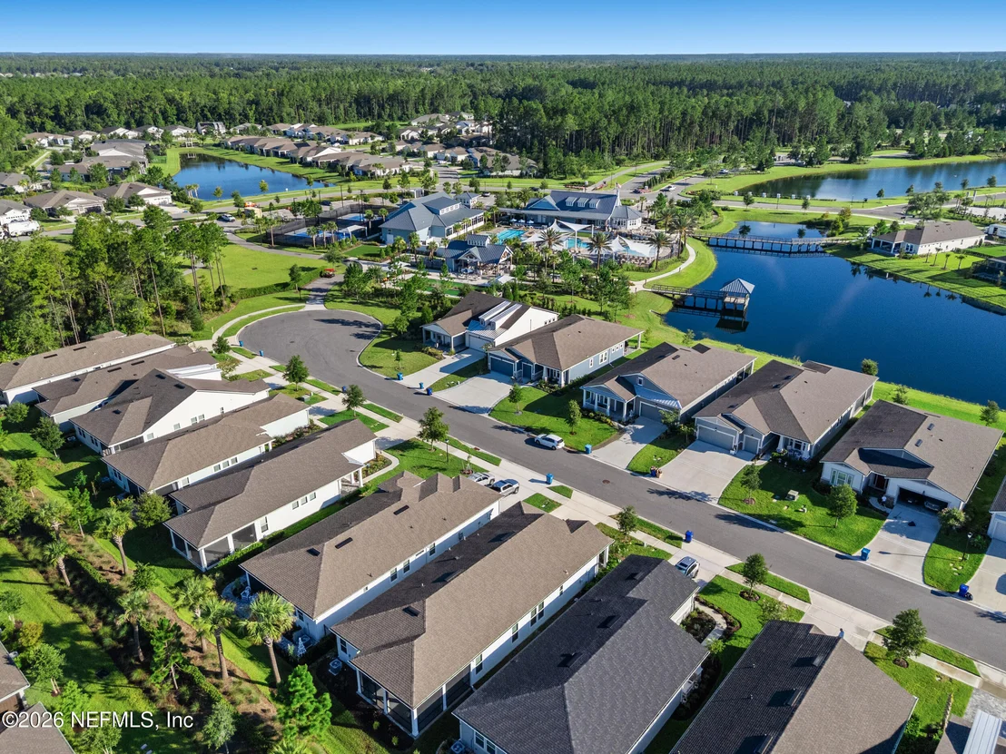 Photo of 383 LADYSLIPPER Drive