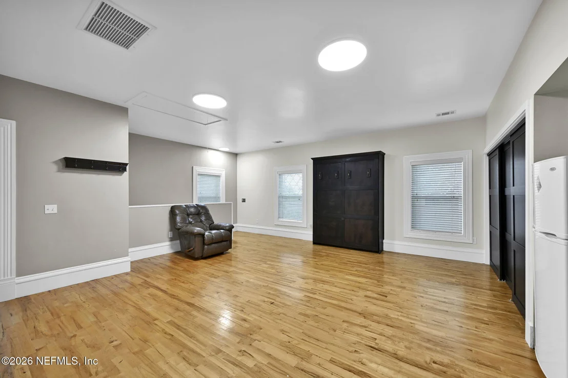 Photo of 3002 RIVERSIDE Avenue