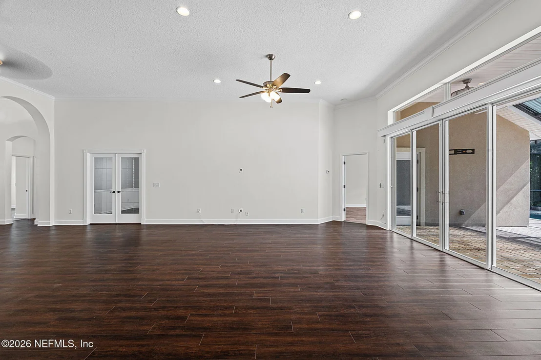 Photo of 2325 LINKS Drive