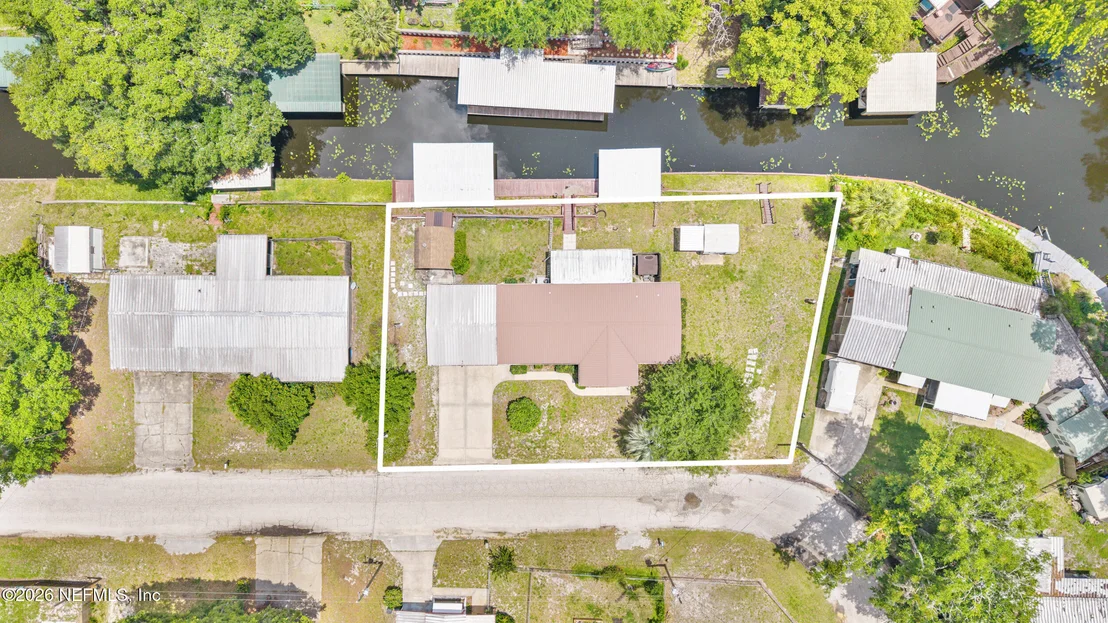 Photo of 418 COVE Drive