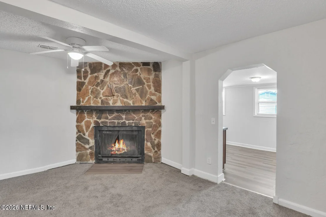 Photo of 3263 THOMAS Street