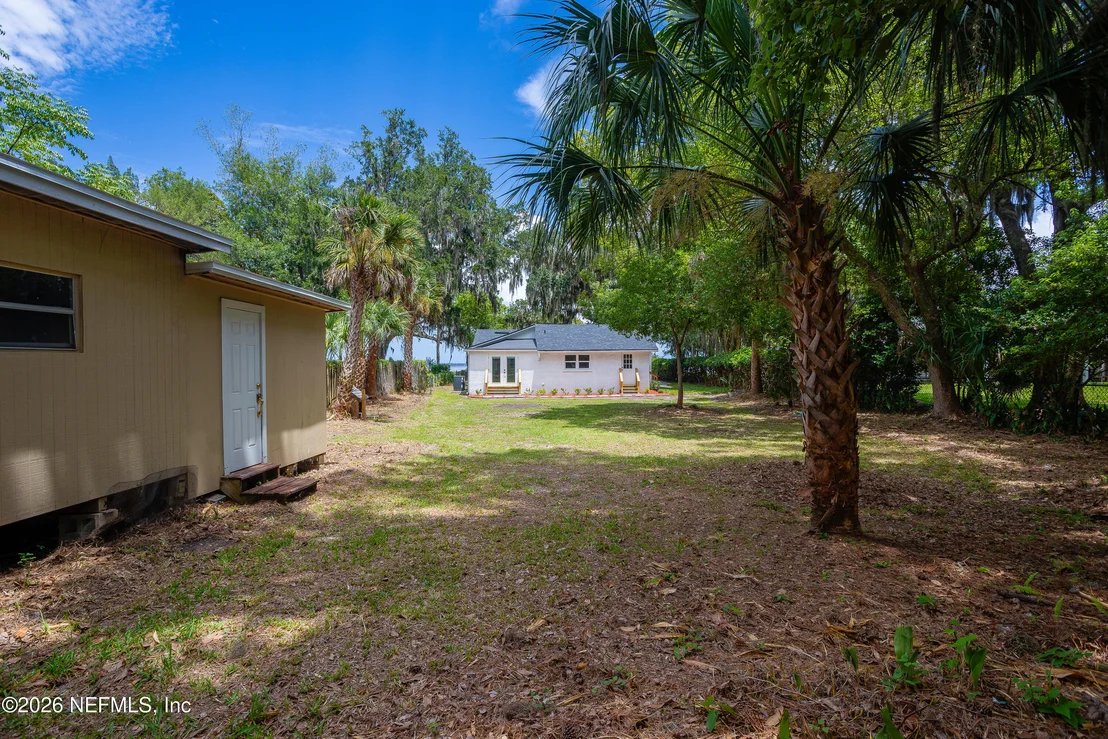 Photo of 1024 RIVER Road