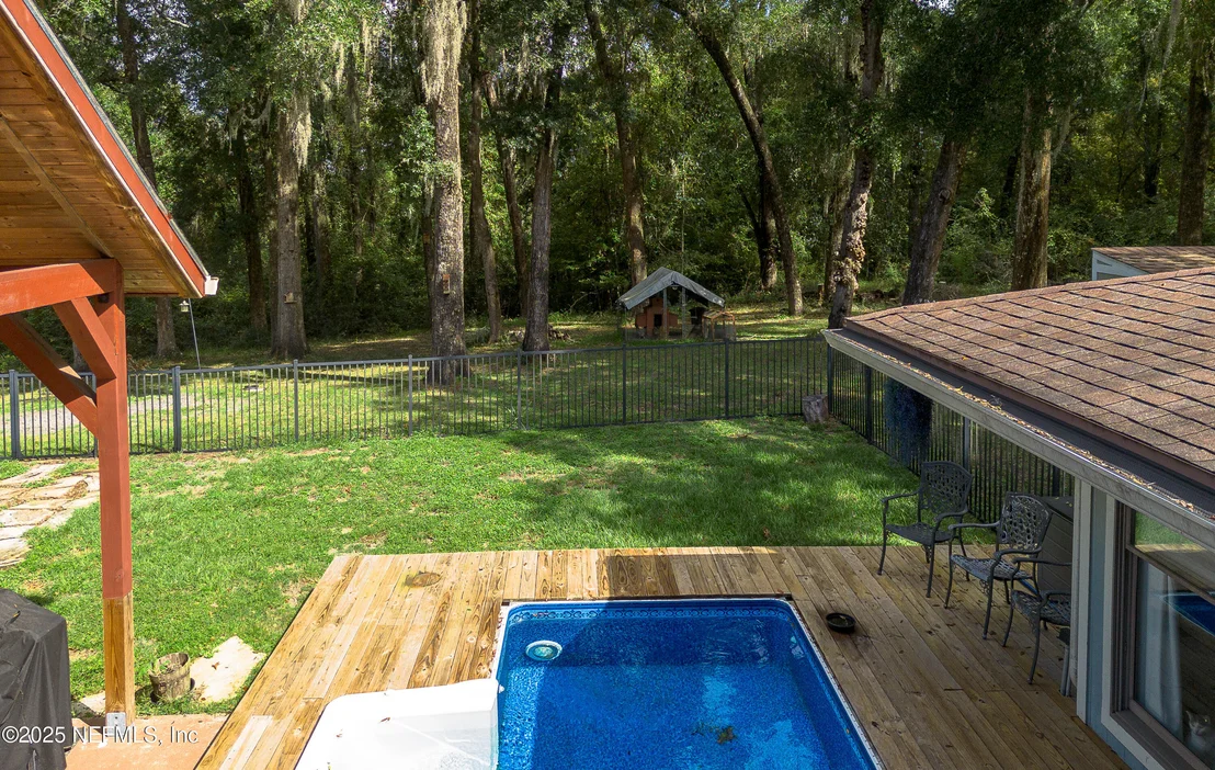 Photo of 2860 RAVINES Road