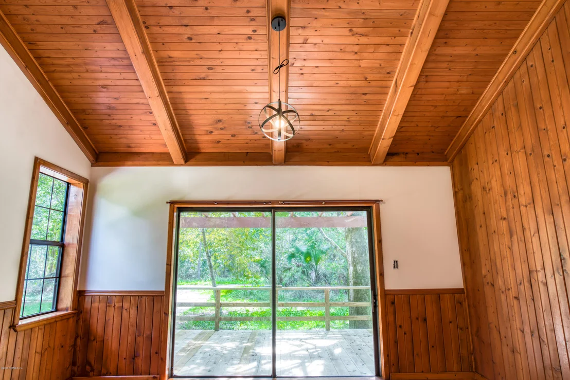 Photo of 7021 CATLETT Road