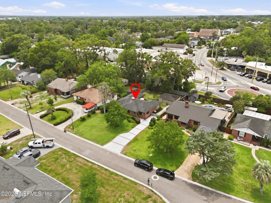 Photo of 1630 MAYVIEW Road