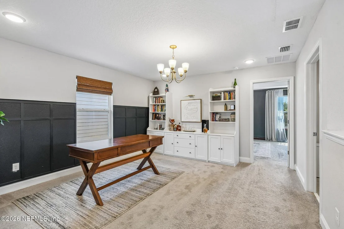 Photo of 37 VICKSBURG Drive
