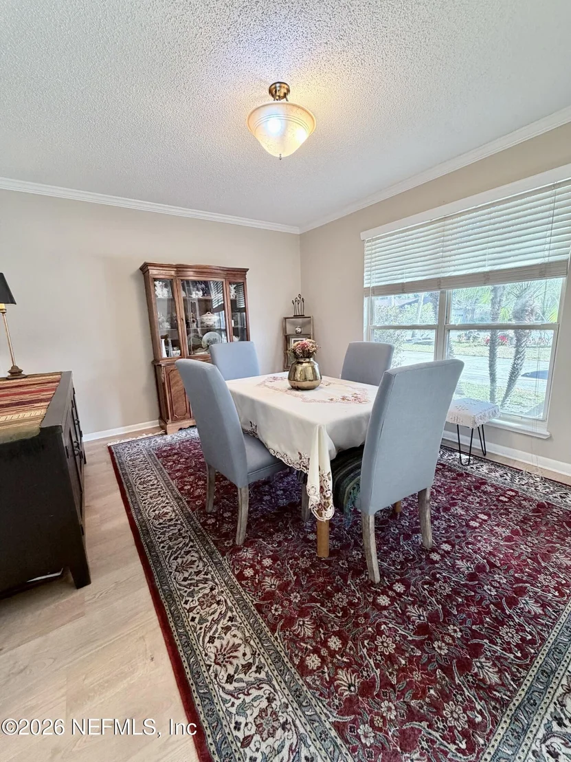 Photo of 2857 BEAUCLERC Road