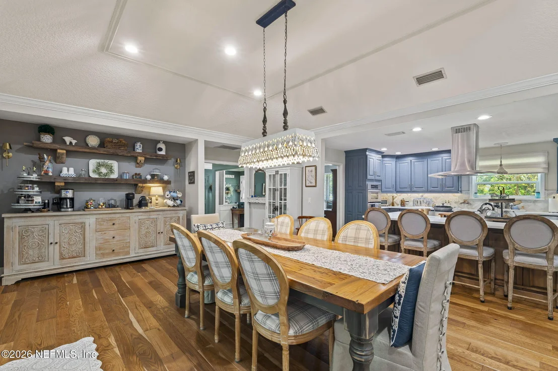 Photo of 8148 BLUE JAY Lane