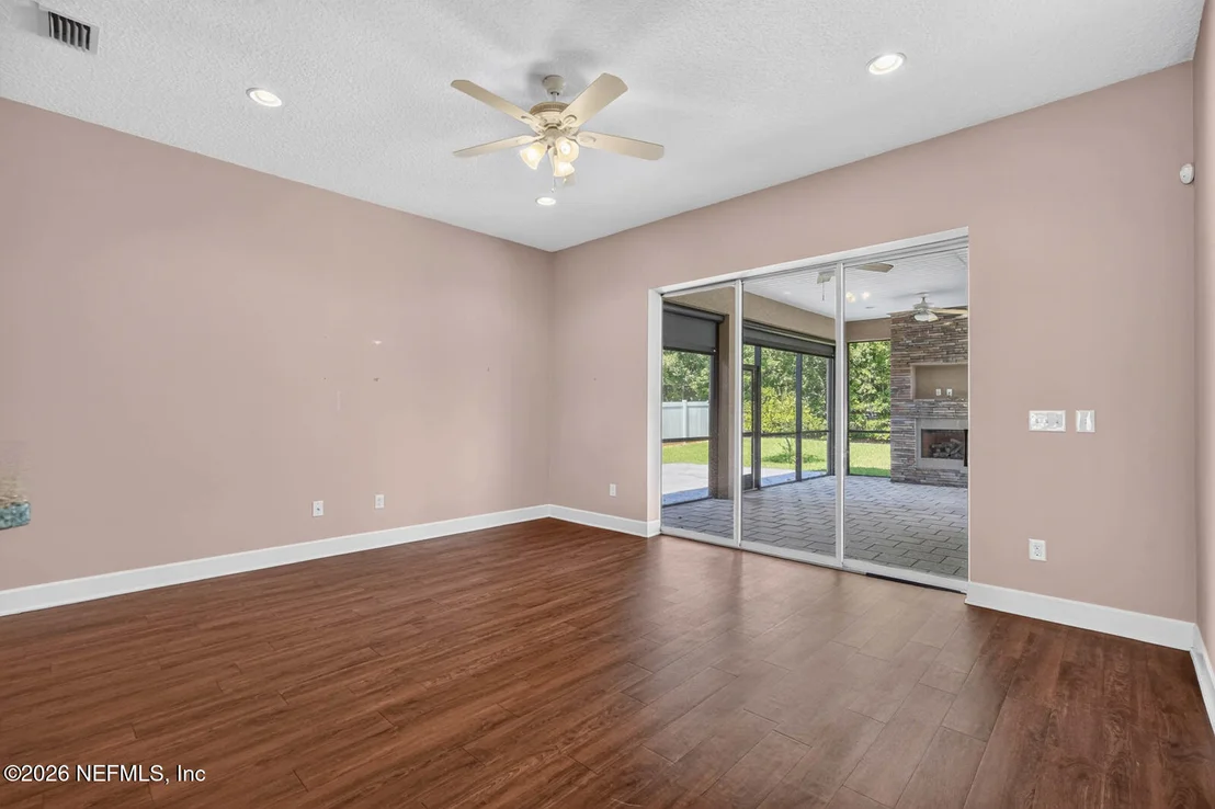 Photo of 412 MARIBELLA Court