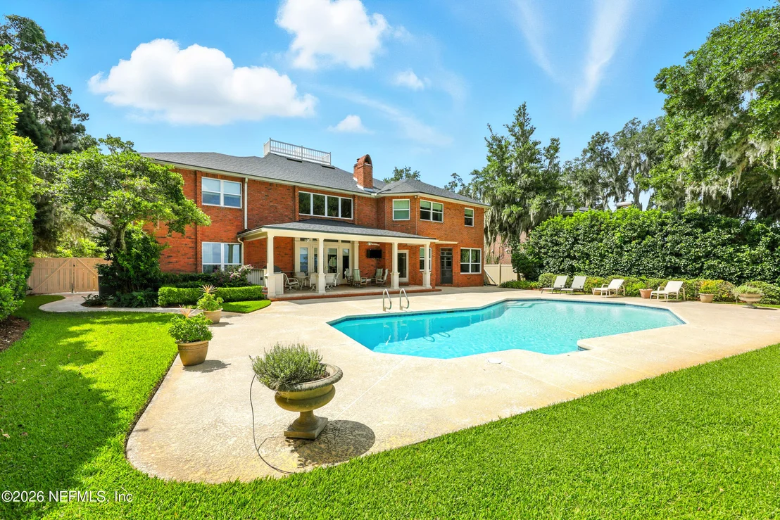 Photo of 2957 FOREST Circle