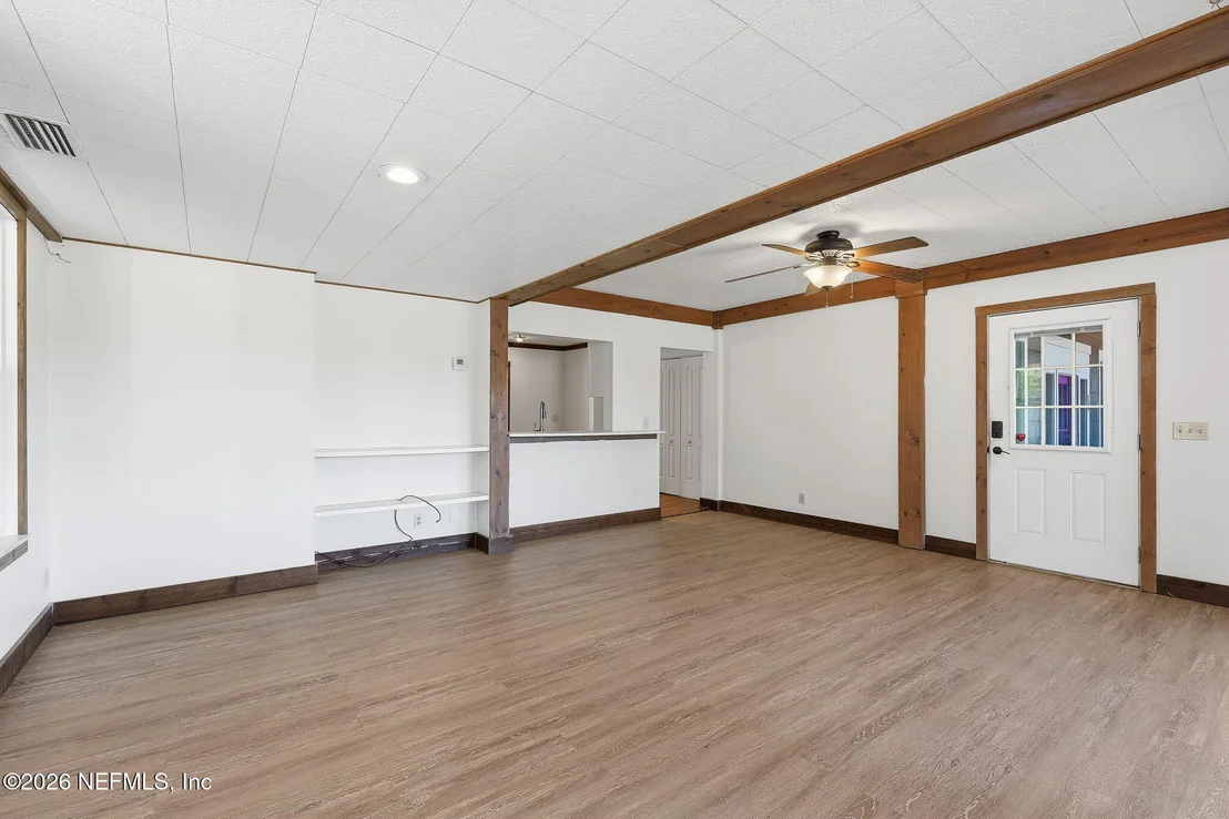 Photo of 1863 LIVE OAK Drive
