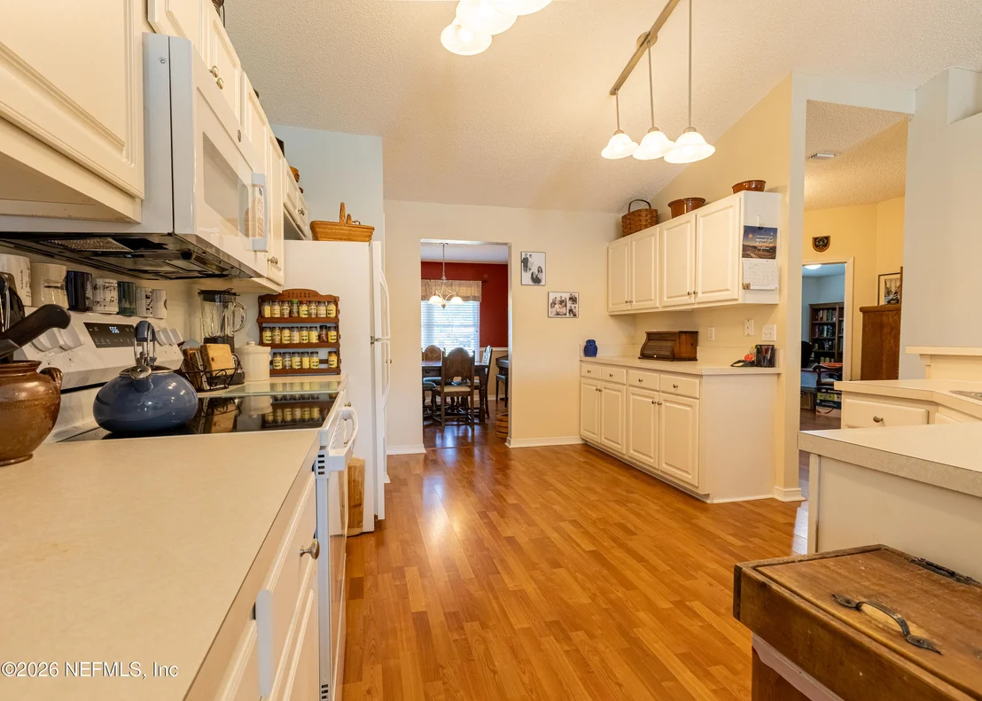 Photo of 556 WHITFIELD Road