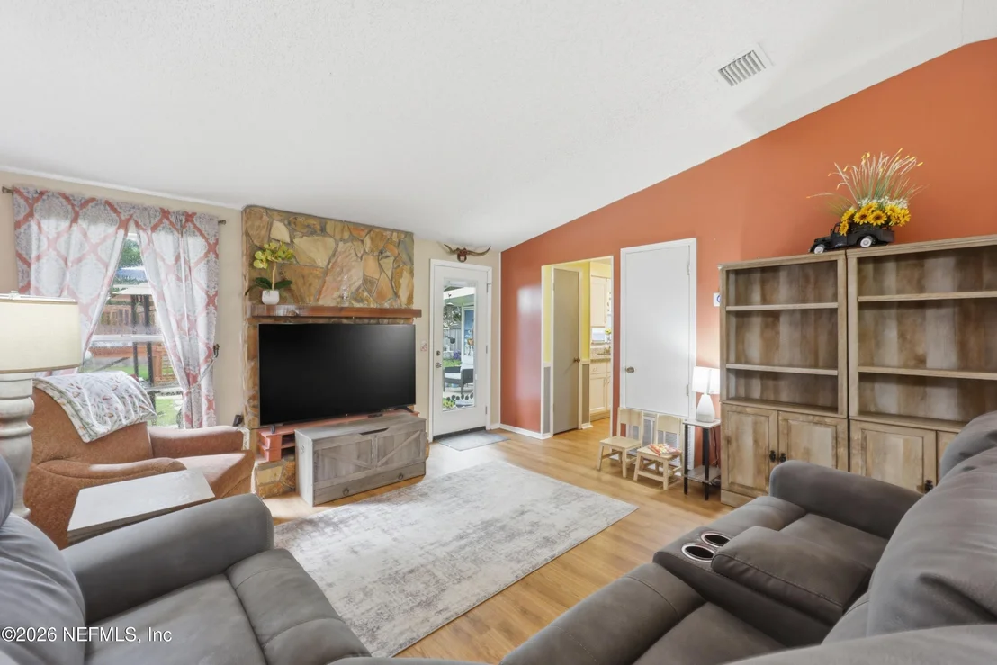 Photo of 1670 ANNE Drive