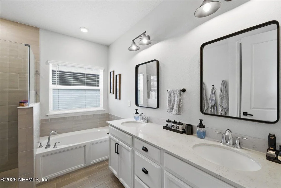 Photo of 40 RIDGEWIND Drive