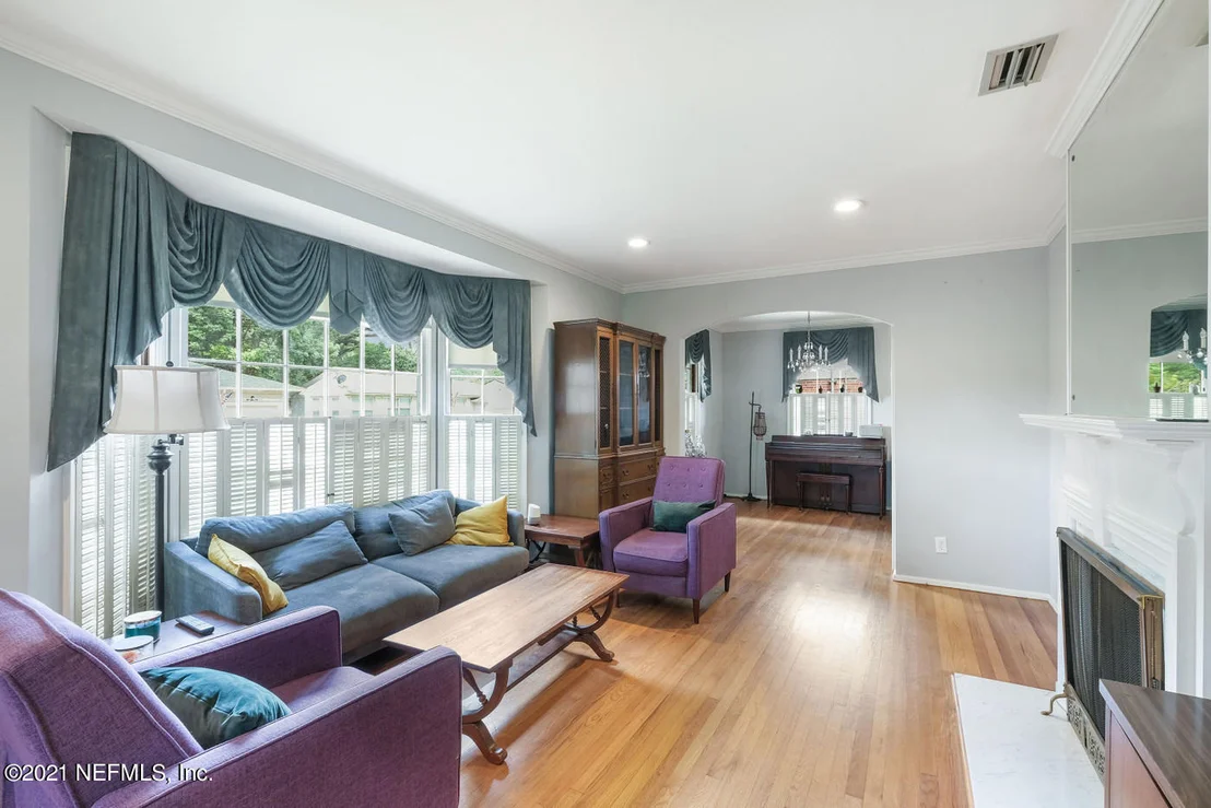 Photo of 1071 WILLIS Drive