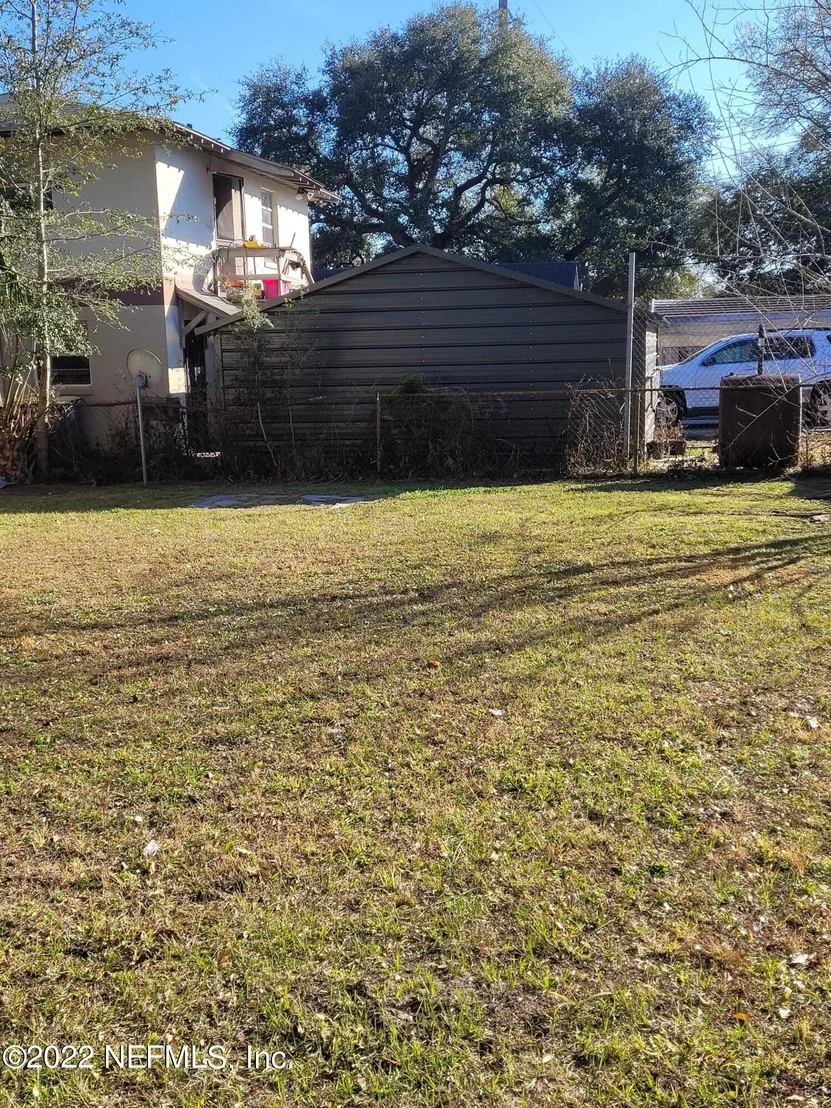 Photo of 1028 DANIEL Street