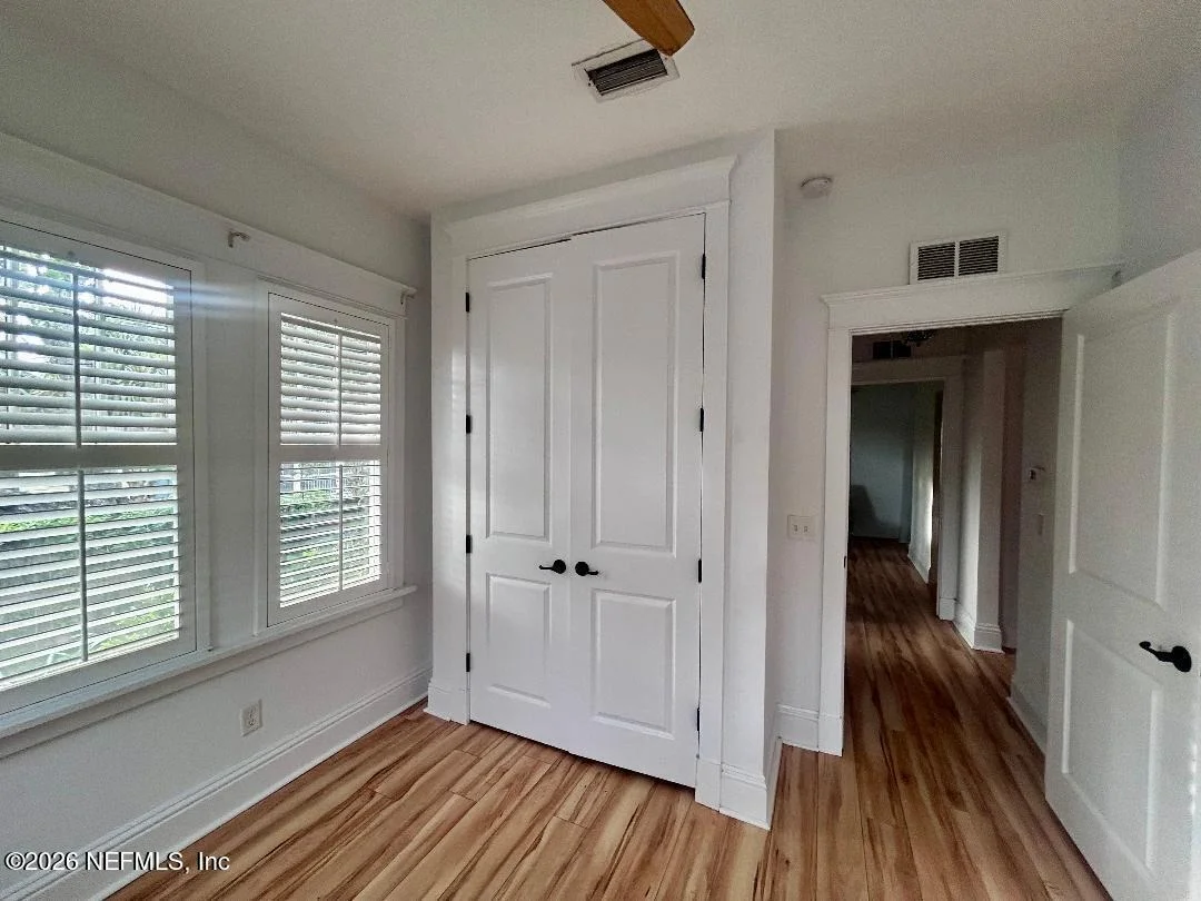 Photo of 32 E PARK Avenue