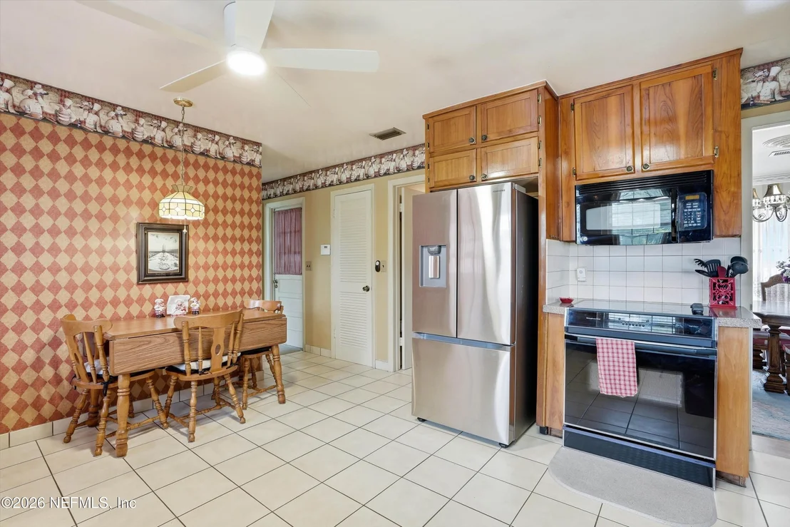 Photo of 1884 PARKCREST Drive