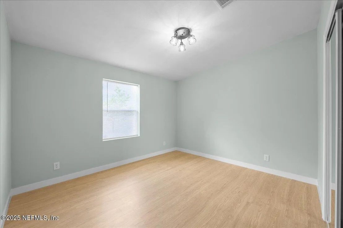 Photo of 725 KITTY Avenue