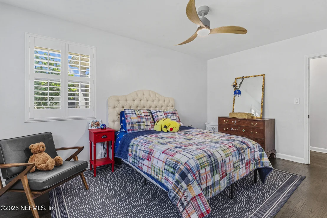 Photo of 4703 QUEEN Lane