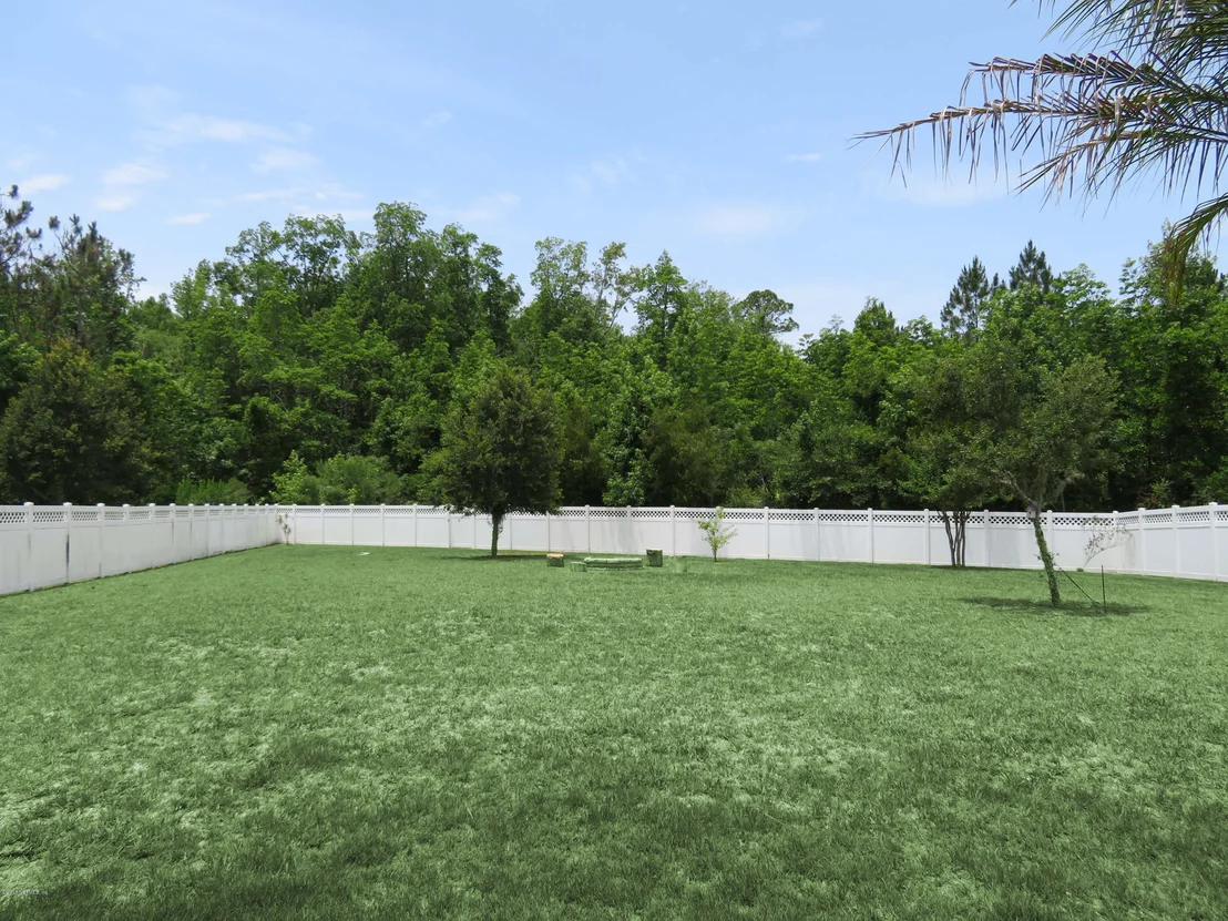 Photo of 137 CRESTHAVEN Place