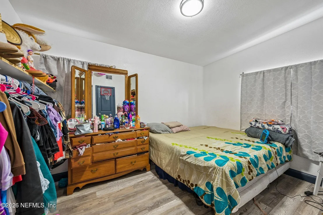 Photo of 5356 KEYSTONE Drive N