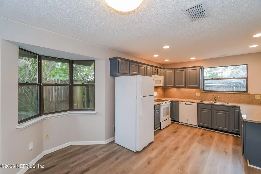 Photo of 3056 BRIDGEVIEW Drive