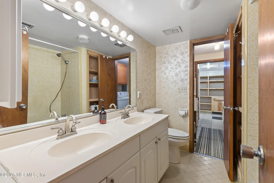 Photo of 6441 BAKER Road